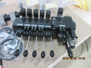 วาล์วควบคุมทิศทางไฮดรอลิก HAWE รุ่น PSL41/250-3 - Product Image 4