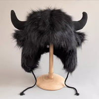 Chapeau en fourrure de vache avec logo personnalisé en gros, hiver, uni, drôle, chaud, protection des oreilles et isolation contre le froid pour la conduite