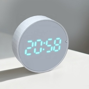 <span class=keywords><strong>Orologio</strong></span> Digitale LED <span class=keywords><strong>da</strong></span> <span class=keywords><strong>Tavolo</strong></span> Rotondo in Bambù, Design Moderno e Semplice, Sveglia per Camera <span class=keywords><strong>da</strong></span> Letto, Soggiorno e Ufficio - Product Image 4