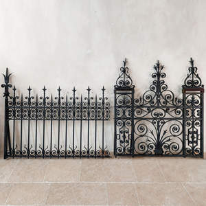 Prima Style européen en <span class=keywords><strong>fer</strong></span> <span class=keywords><strong>forgé</strong></span> escalier main courante intérieur balcon garde-corps <span class=keywords><strong>baie</strong></span> vitrée clôture maison couloir garde-corps - Product Image 1