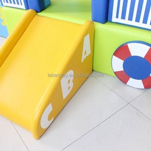 Équipement de jeu intérieur pour usage domestique, bateau pirate en mousse, structure d'escalade en bois et plastique avec piscine à balles pour centres de jeux pour enfants - Product Image 4
