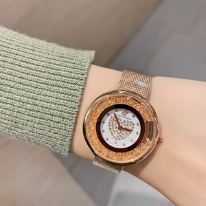 Nouvelles montres pour femmes, montres à quartz tendance et élégantes pour femmes avec cadrans en cristal de sable fluide et bracelets en chaîne maillée - Product Image 2
