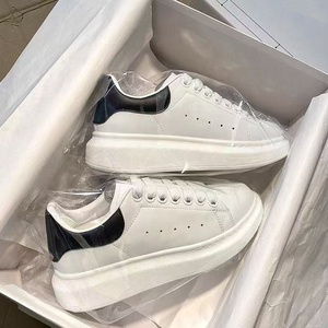 Chaussures décontractées légères et confortables <span class=keywords><strong>à</strong></span> coussinets souples, antidérapantes, au design tendance, nouvelle collection, vente en gros d'usine - Product Image 4