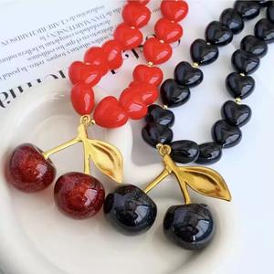 Grosir 2025 desain baru perhiasan Fashion buatan tangan manik-manik ukuran besar merah muda akrilik Cherry kalung untuk anak perempuan - Product Image 2