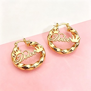 Set di Collana e Orecchini Duoying con Corona da Regina a Doppio Strato, <span class=keywords><strong>Nome</strong></span> Personalizzato, Placcato Oro in Acciaio Inossidabile, Gioielli Bestseller all'Ingrosso - Product Image 3
