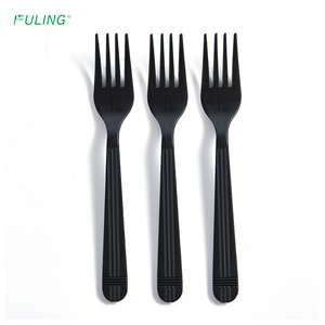 Tenedor Desechable de Plástico Blanco y Negro Envuelto Individualmente de PP/PS de FULING Manufacturer - Product Image 3