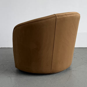 Silla de Ocio Giratoria Tapizada en Terciopelo Marrón con Base de Madera Curvada de Estilo Moderno para Dormitorio, Apartamento, Comedor y Gimnasio - Product Image 4