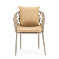 Ensemble de mobilier de patio moderne et portable pour extérieur, avec chaise de salle à manger empilable en aluminium et corde tressée, et coussin de bar de jardin