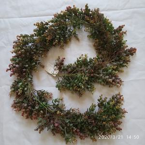 Vente en gros de 1,9 m de plantes artificielles suspendues en <span class=keywords><strong>plastique</strong></span>, lianes d'eucalyptus vertes pour la décoration intérieure - Product Image 4