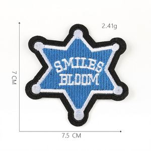 Patch brodé personnalisé à appliquer au fer pour vêtements et sacs à dos - Product Image 4