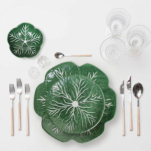 Ensemble d'assiettes et <span class=keywords><strong>de</strong></span> bols en céramique verte en forme <span class=keywords><strong>de</strong></span> <span class=keywords><strong>feuille</strong></span>, saladier fantaisie en forme <span class=keywords><strong>de</strong></span> <span class=keywords><strong>feuille</strong></span> <span class=keywords><strong>de</strong></span> <span class=keywords><strong>chou</strong></span> pour fruits, apéritifs et décoration <span class=keywords><strong>de</strong></span> fête <span class=keywords><strong>de</strong></span> jardin - Product Image 4