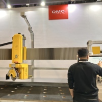 Machine de découpe de pierre CNC 5 axes avancée avec mesure automatique, alignement par caméra et système de fabrication intelligent