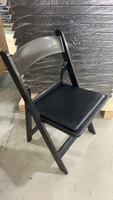 Chaises pliantes vente en gros chaises pliantes commerciales en plein air pour mariage et fête en résine de bois en plastique