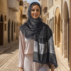 Sciarpa da donna con motivo Jacquard floreale etnico con motivo a forma di Jacquard Hijab - Product Image 1