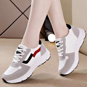 Nouvelles baskets pour femmes printemps-automne, chaussures en cuir blanches, style coréen, polyvalentes, plates, décontractées, semelles souples, chaussures de course - Product Image 2