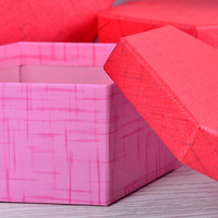 High-End eco-friendly esagonale scatole di immagazzinaggio di cartone laminazione lucida per portafoglio profumo goffrato scatola regalo cappello imballaggio