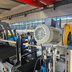 Macchina per la Formatura di Rulli di Supporto Fotovoltaico con Taglio a Servo Guidato - Product Image 2