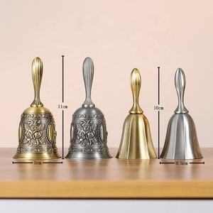 Cloche à main personnalisée en laiton Vintage, cloche de dîner en métal pour le dîner, l'heure du thé, la fête de mariage, cloches à main - Product Image 3