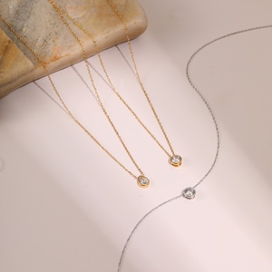 Collar Minimalista con una Sola Piedra en Forma de Lágrima para Mujer, Acero Inoxidable, Circonia, Collar con una Piedra de Diamante en Forma de Gota de Agua - Product Image 4