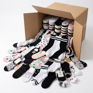 Calcetines para Niños Last Chance, Antideslizantes, con Diseños Surtidos de Animales, Frutas y Rayas, para Niños y Niñas, Venta al Por Mayor, China - Product Image 1