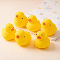 Jouet Squishy Canard Jaune en Gros, Jouet Anti-Stress Sensoriel Mignon Poussin Canard à Presser, Cadeau de Fête pour Enfants