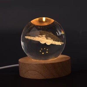 Lámpara LED con Base de Madera Pulida del Sistema Solar, Luz Nocturna de Planeta, Cristal Tallado en 3D con Láser para Mesa - Product Image 1