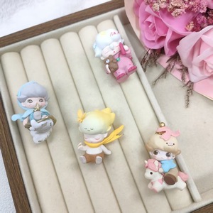 Figurine Dimoo Carousel en <span class=keywords><strong>PVC</strong></span>, jouet <span class=keywords><strong>de</strong></span> dessin animé personnalisé, poupée mignonne, ornement créatif, accessoire DIY pour sangle <span class=keywords><strong>de</strong></span> téléphone et stylo - Product Image 1
