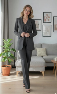 Conjunto de Blazer, Chaleco y Pantalones de Diseñador para Mujer, Traje Elegante a la Medida para Oficina, Reuniones de Negocios, Bodas y Fiestas - Product Image 5