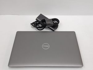 Estación de Trabajo Gráfica Móvil 3561, Portátil de Diseño y Modelado de 15.6 Pulgadas, T600 4G con Pantalla Independiente - Product Image 2