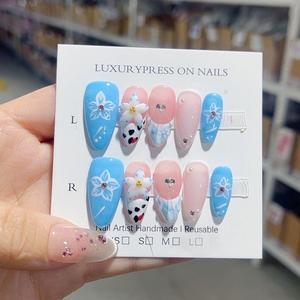 Haute qualité été court <span class=keywords><strong>faux</strong></span> <span class=keywords><strong>ongles</strong></span> ensemble à la main amande <span class=keywords><strong>Gel</strong></span> 3D fleur sculpture Blush couleur taille moyenne presse sur les <span class=keywords><strong>ongles</strong></span> - Product Image 3