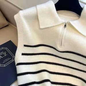 Pull sans manches pour femme et débardeur décontracté minimaliste, gilet tricoté rayé rétro zippé à col pour femme - Product Image 4