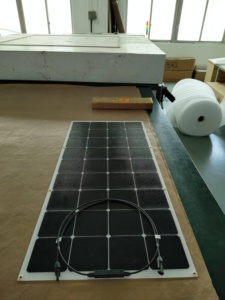Paneles Solares Flexibles de 120W 1180*540mm con Chips Sunpower, Revestimiento ETFE, Resistencia a la Corrosión Salina, Personalizables de 60W 80W 100W para Barcos - Product Image 2