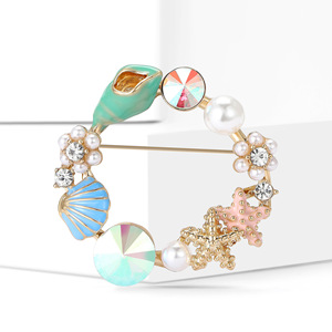 Broche Nautique en Émail Coquillage Étoile de Mer Fausse Perle, Alliage Plaqué Or, Motif Couronne de Cristaux, Épingle de Revers pour Décoration de Robe - Product Image 1