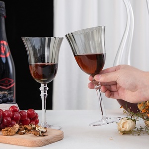 Incantevoli flauti di Champagne colorati Vintage <span class=keywords><strong>a</strong></span> coste con gambo <span class=keywords><strong>a</strong></span> coste bicchieri da vino in <span class=keywords><strong>tulipano</strong></span> eleganti calici - Product Image 3