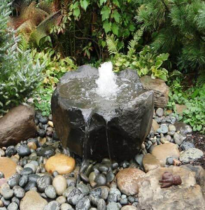 Fontaines d'eau en basalte personnalisées pour jardins, piscines, espaces extérieurs, lacs, hôtels et parcs - Design moderne pour cour extérieure - Product Image 1