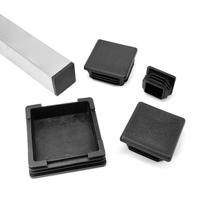 Embout carré en plastique pour pieds de meubles, noir, installation facile, design minimaliste - Product Image 1