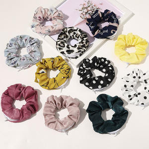 Scrunchies de impresión personalizada con logotipo de cremallera Banda elástica para el cabello Gran XXl Velvet Silk Satin <span class=keywords><strong>Hair</strong></span> Scrunchies con bolsillo para mujeres - Product Image 4