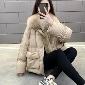 2023 nouvelle tendance de la mode femmes fourrure courte avec Parka duvet d'oie veste hiver cuir fourrure de renard manteaux