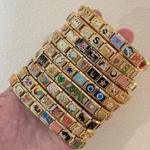 Pulsera Italiana de Oro Personalizada con Dijes de Ojo, Joyería de Moda con Cadena y Eslabones para Ella, Regalo de Cumpleaños o Navidad - Product Image 1