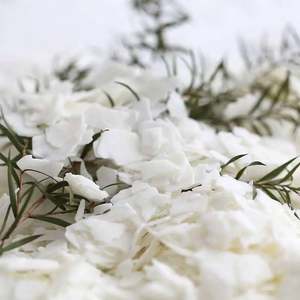 Velas de cera de soja perfumadas a granel DIY en escamas y numeradas hechas a mano para uso festivo Suministro de 25kg - Product Image 2