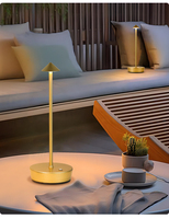 Lampe de table de restaurant sans fil portable moderne rechargeable avec batterie lampe de table en métal de luxe pour la décoration intérieure