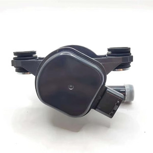 Bomba de agua eléctrica Toyota 161B0-0Y010 para reemplazo y reparación, material ABS - Product Image 1