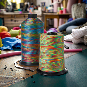 Vente en gros fil à coudre en polyester 150D/3 multicolore Tex45 Ticket60 motif teint - Product Image 4