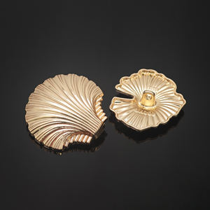 Boutons de couture personnalisés en or de la Button Factory, boutons irréguliers pour vêtements, coquillages, conques, étoiles de mer, boutons à tige en alliage métallique de forme spéciale - Product Image 5