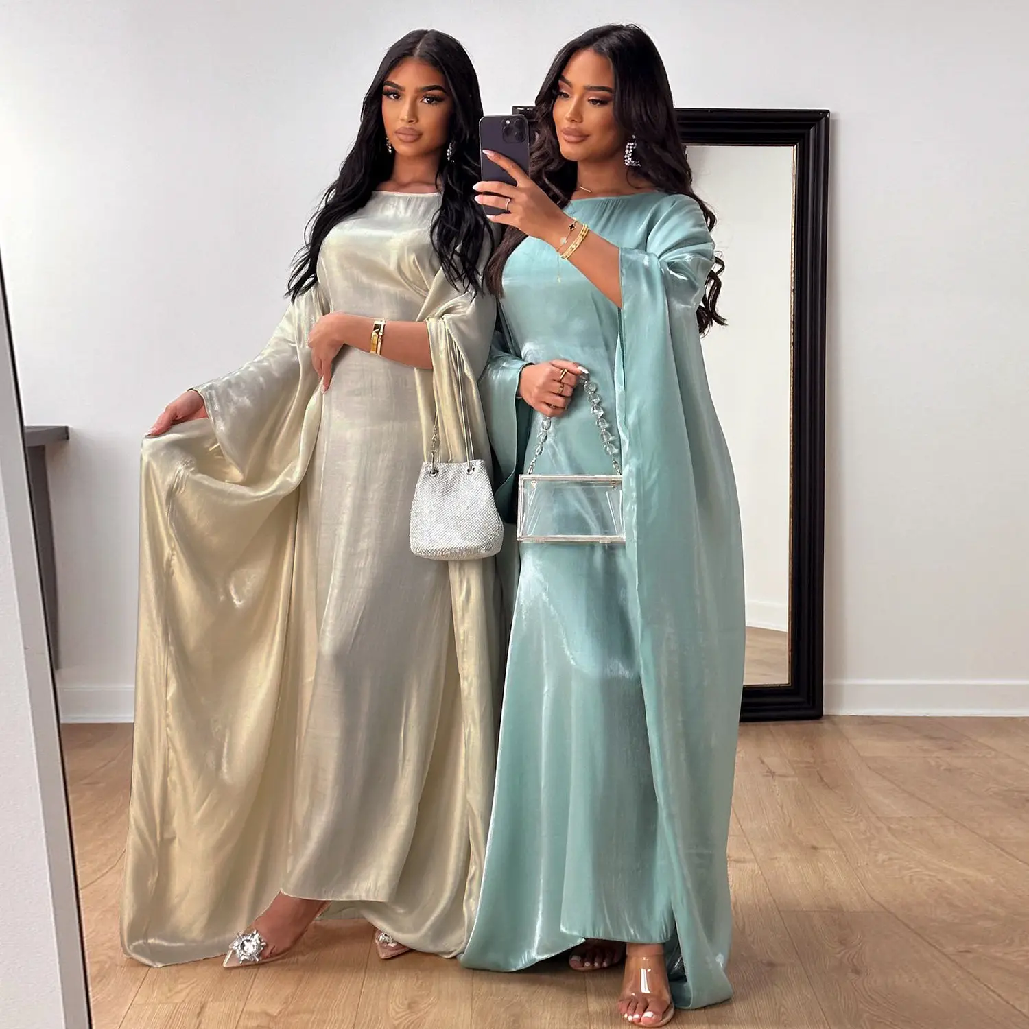 Venta al por mayor EID Ramadán modesto Turquía islámica cintura manga de murciélago Abaya brillante satén mujeres musulmanas vestido Dubai Abaya