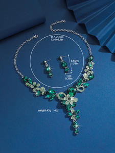 Parure Collier et Boucles d'Oreilles Géométriques Haut de Gamme en Alliage Vintage avec Zircon, Chaîne de Clavicule Élégante pour Femme, Accessoires de Gros - Product Image 6