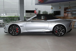 รถยนต์เปิดประทุนพลังงานไฟฟ้าสุดหรู MG Cyberster สปอยเลอร์ใหม่ ปี 2026 จาก SAIC ประเทศจีน รถยนต์สปอร์ต MG Cyberster - Product Image 5