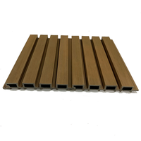 Prix d'usine Co-extrusion 3D Panneaux muraux extérieurs modernes en WPC Panneau de revêtement de mur extérieur flexible et étanche
