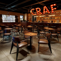Ensembles table-chaise de style industriel en PVC personnalisables pour restaurants commerciaux, bars et restaurants occidentaux