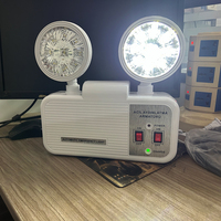 Lampu Darurat LED Dua Kepala Berkualitas Premium 2*3W PP Isi Ulang Daya, Desain Pemasangan di Dinding, Waktu Darurat 120 Menit